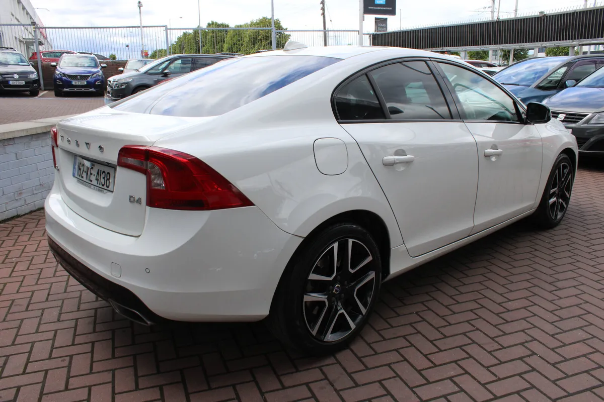 Volvo S60 SE LUXURY 4DR SALOON AUTOMATIC - Image 4