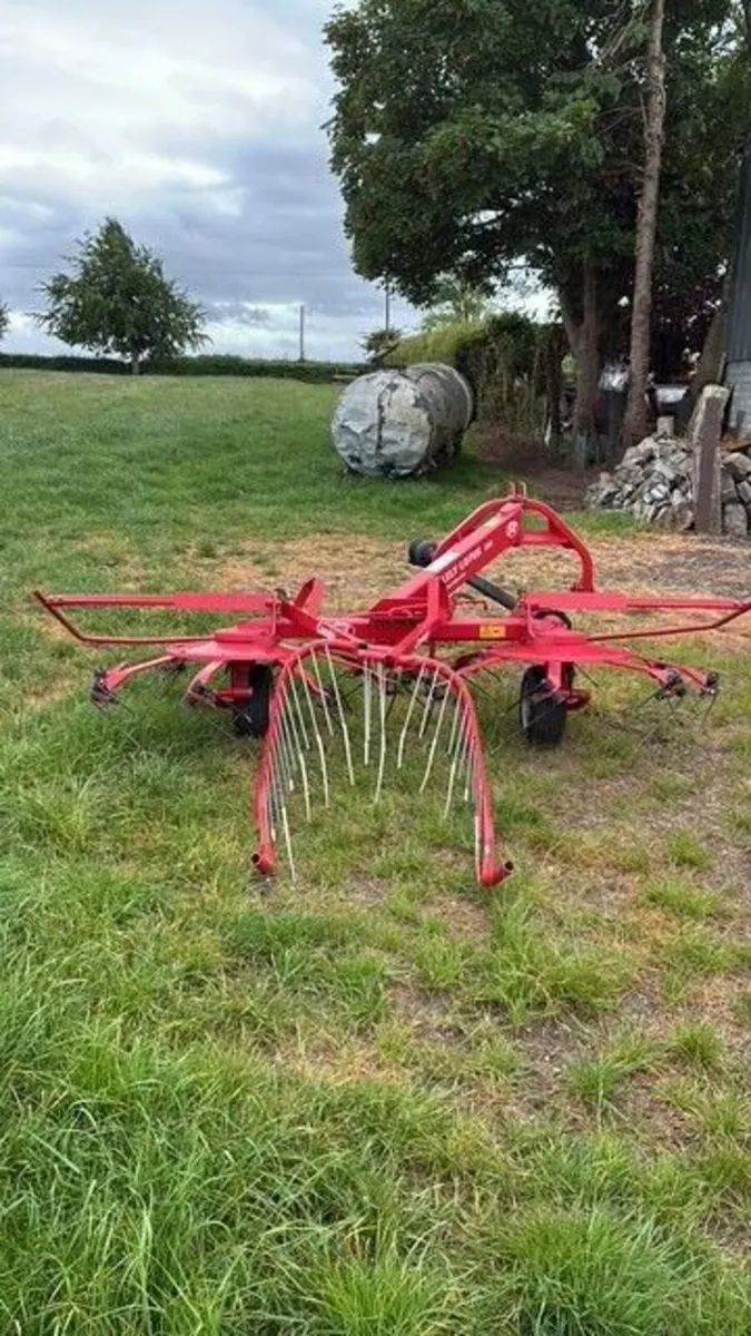 Lely Lotus 300 Tedder - Image 3