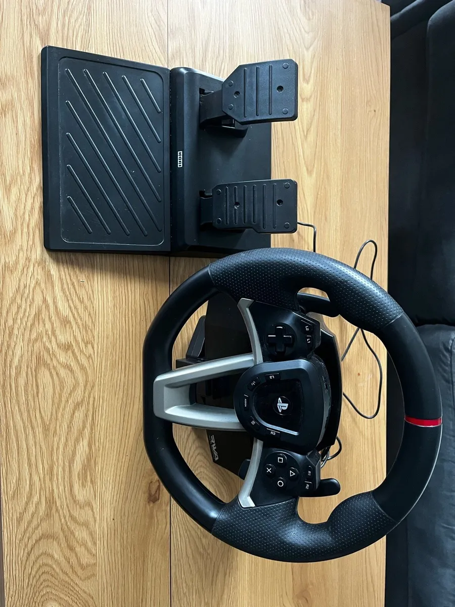 HORI Racing Wheel Apex