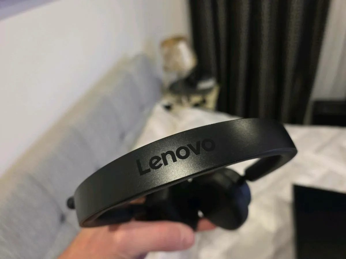 Lenovo Wireless Headset - Image 2