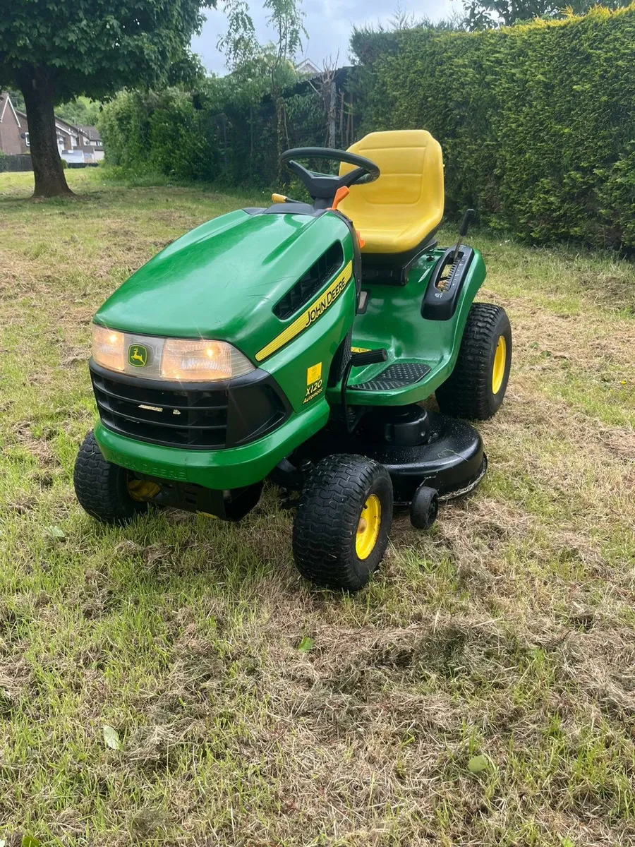 John deere mulching ride on lawnmower - Image 2