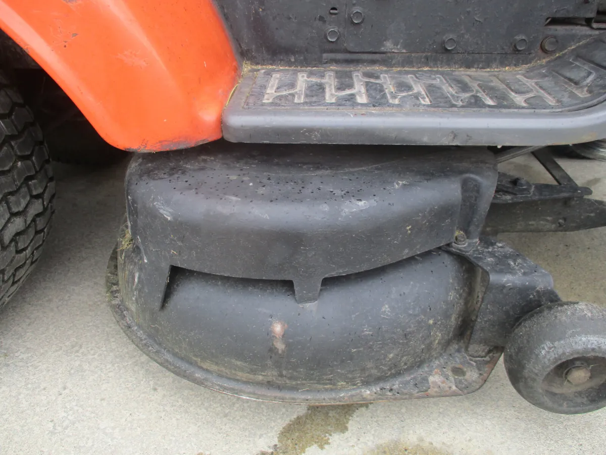 Husqvarna tractor mower - Image 2