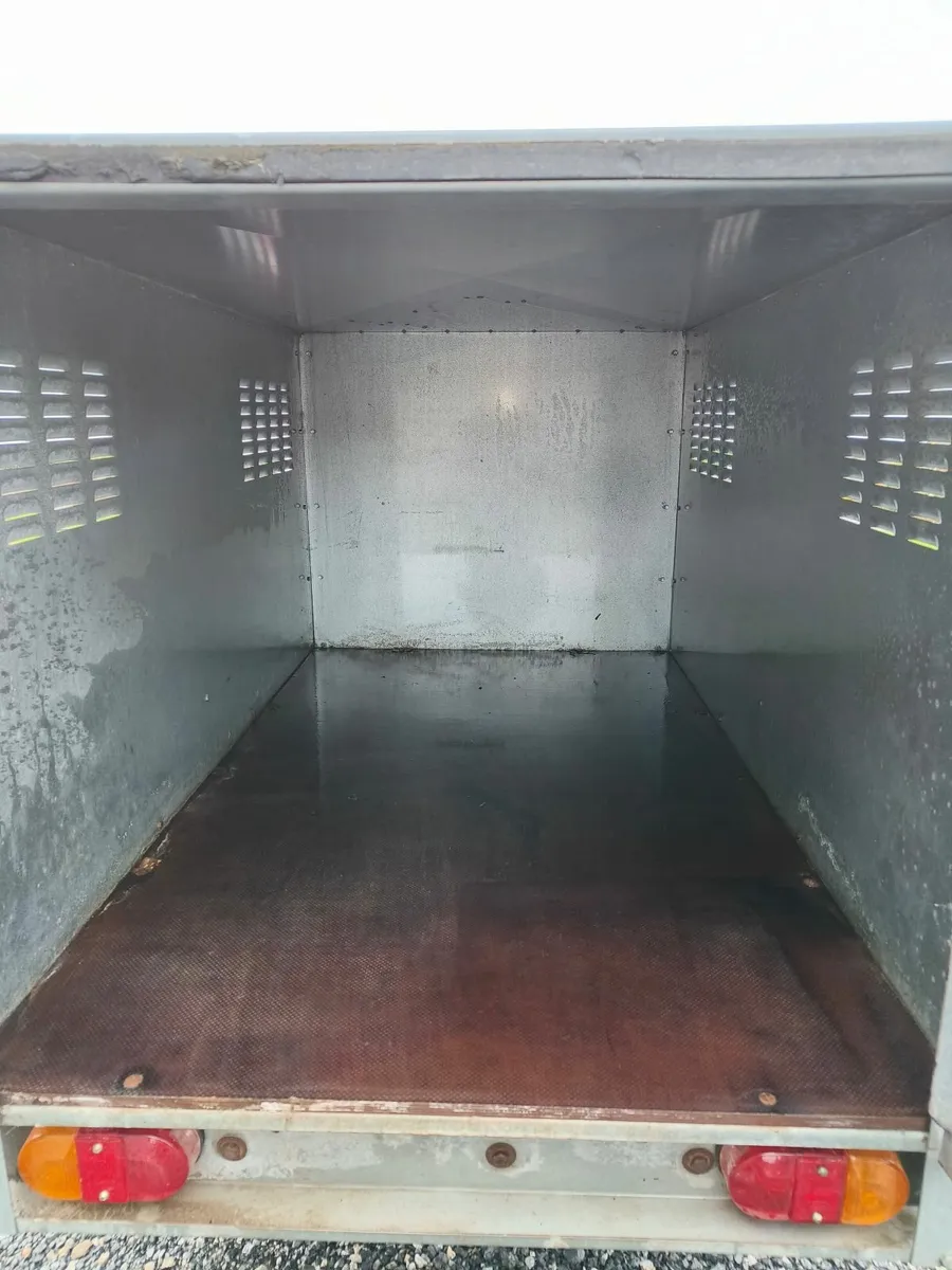 Dog Trailer - Image 3