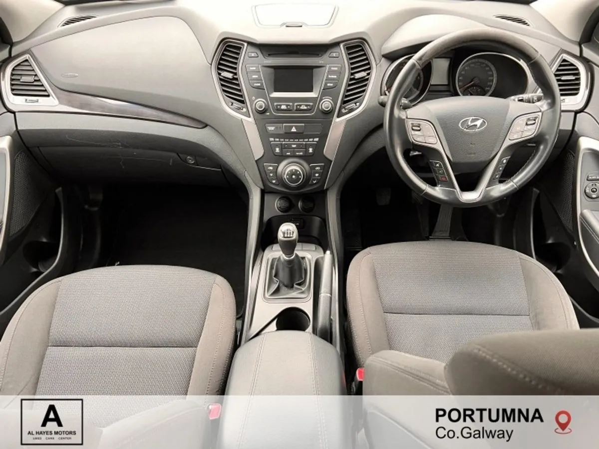 Hyundai Santa Fe 2WD Comfort 2.2dsl 7 Seater  sal - Image 2