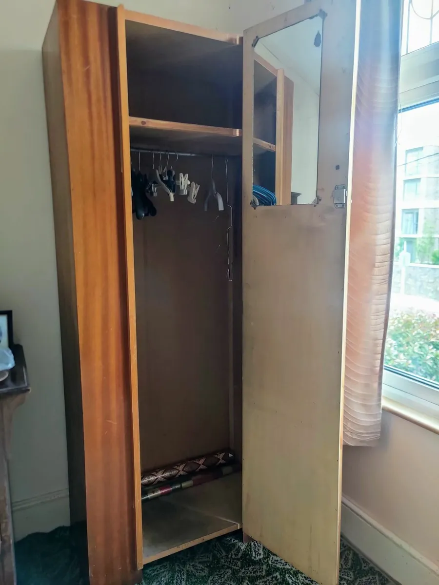 Compact Wardrobe Mid Century Retro (negotiable) - Image 4