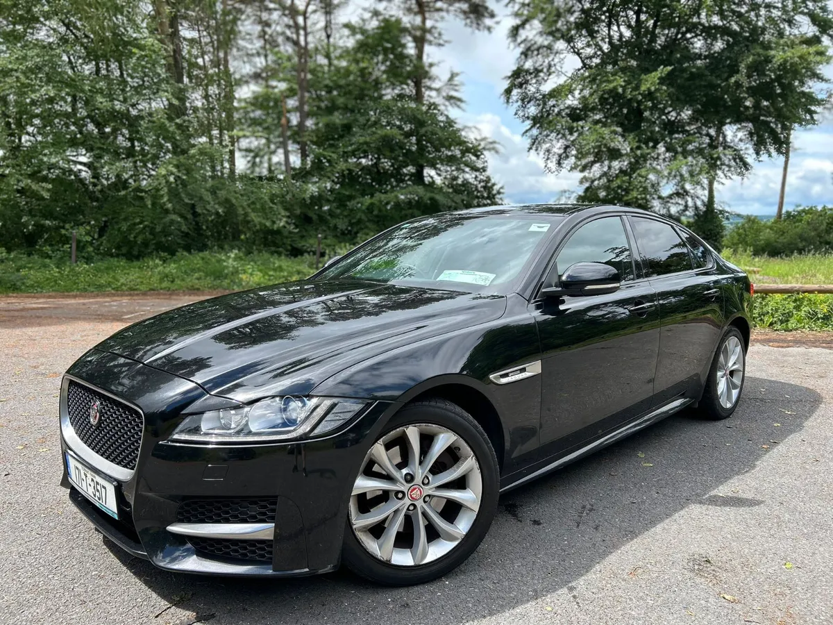 171 Jaguar XF 2.0 D 180PS R-Sport Auto 4x4 AWD - Image 3