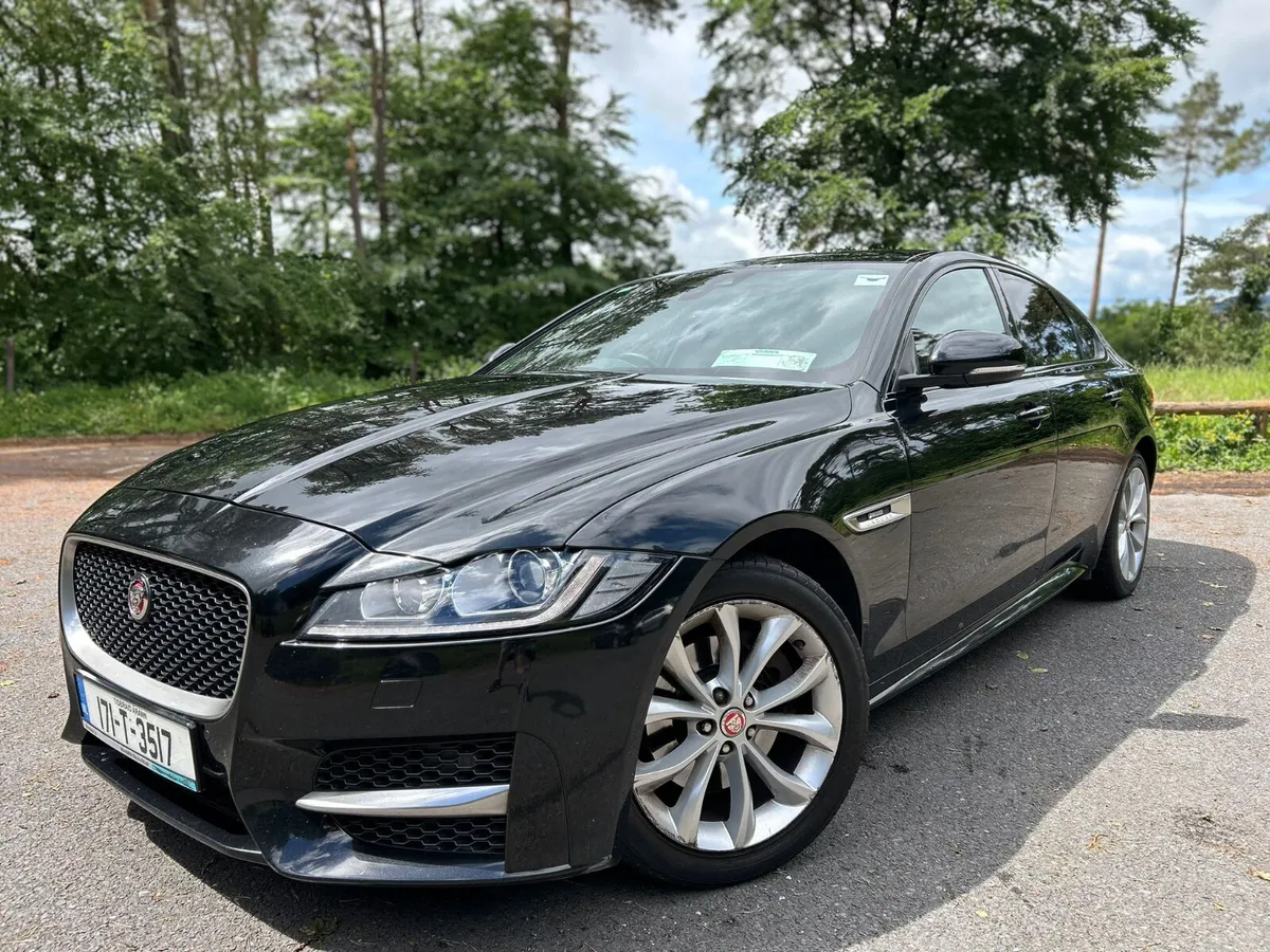 171 Jaguar XF 2.0 D 180PS R-Sport Auto 4x4 AWD - Image 2