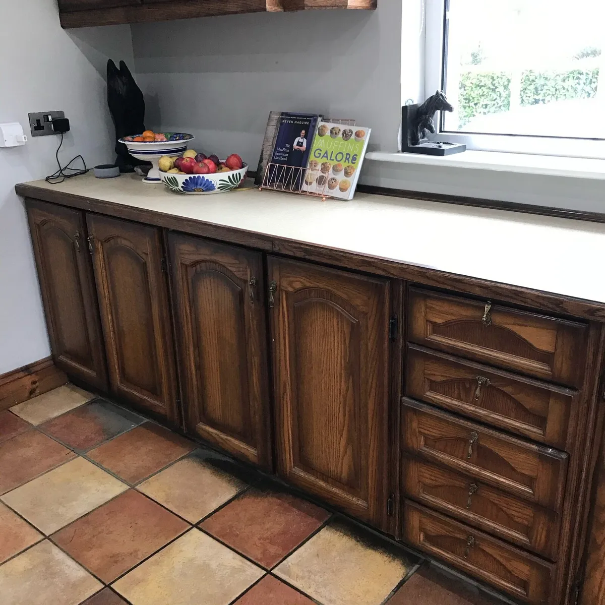 Kitchen Units - Image 1