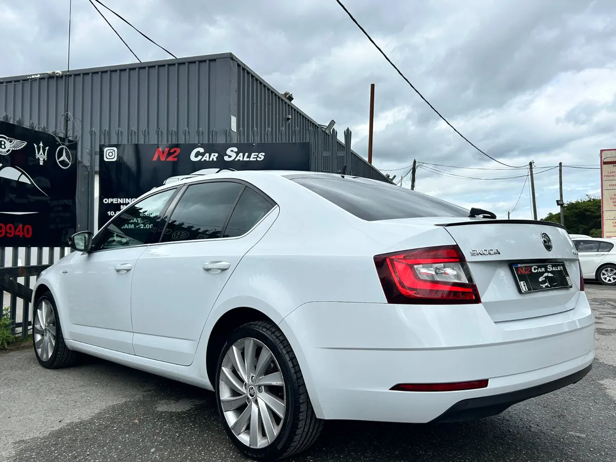 171 Skoda Octavia L&K 2.0d AUTO,LOW MILES, NEW NCT - Image 4