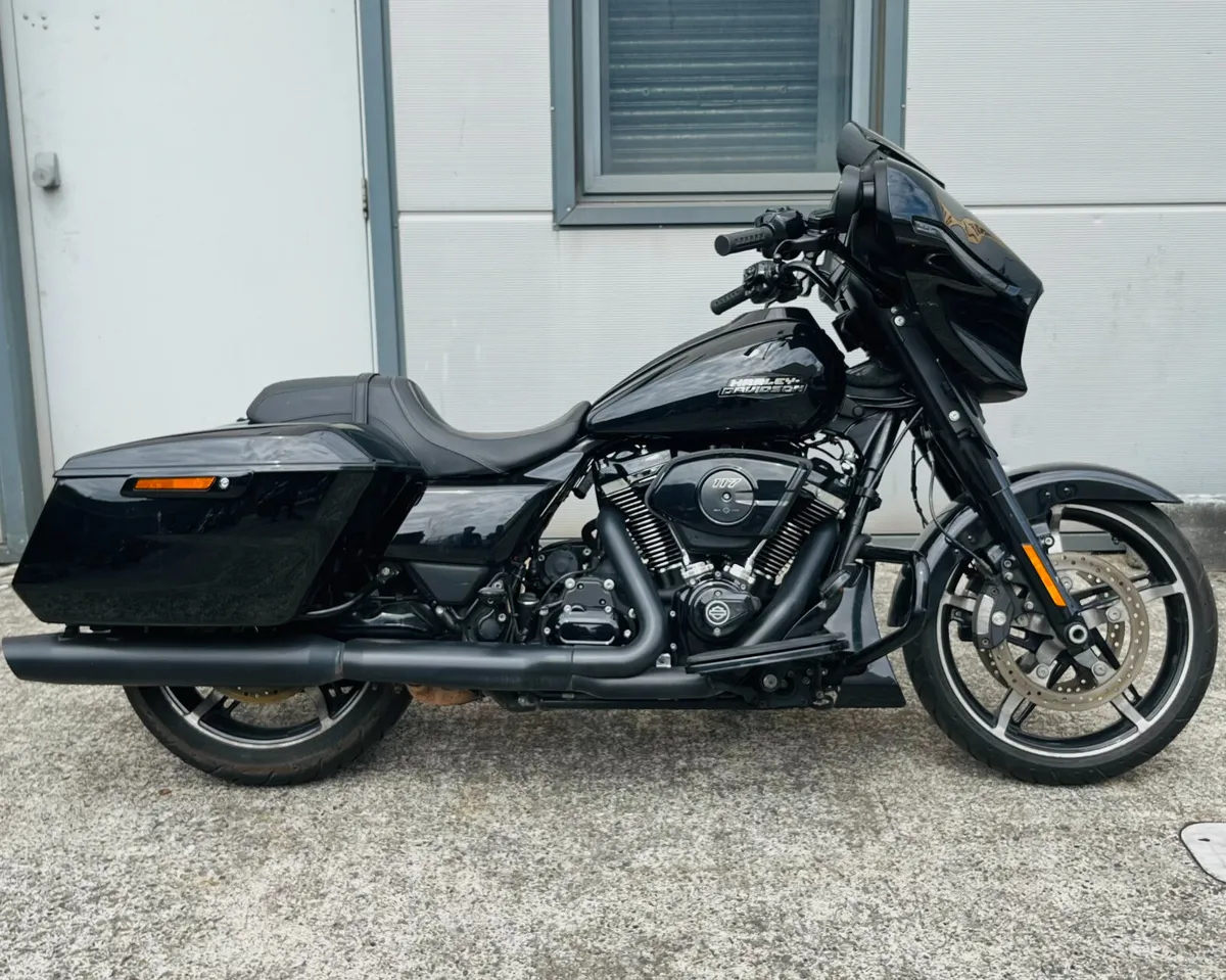 HARLEY-DAVIDSON STREET GLIDE - Image 1