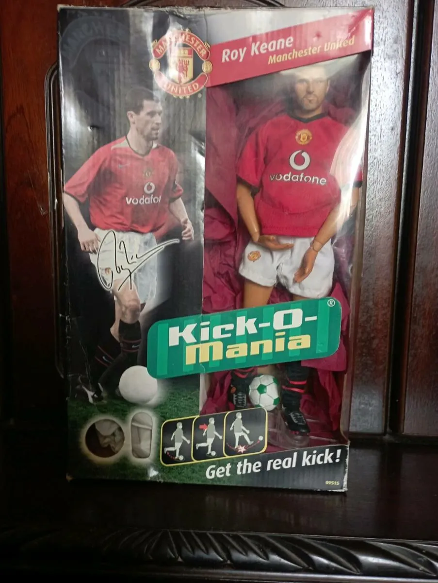 MANCHESTER UNITED KICK-0 MANIA FIGURES - Image 2