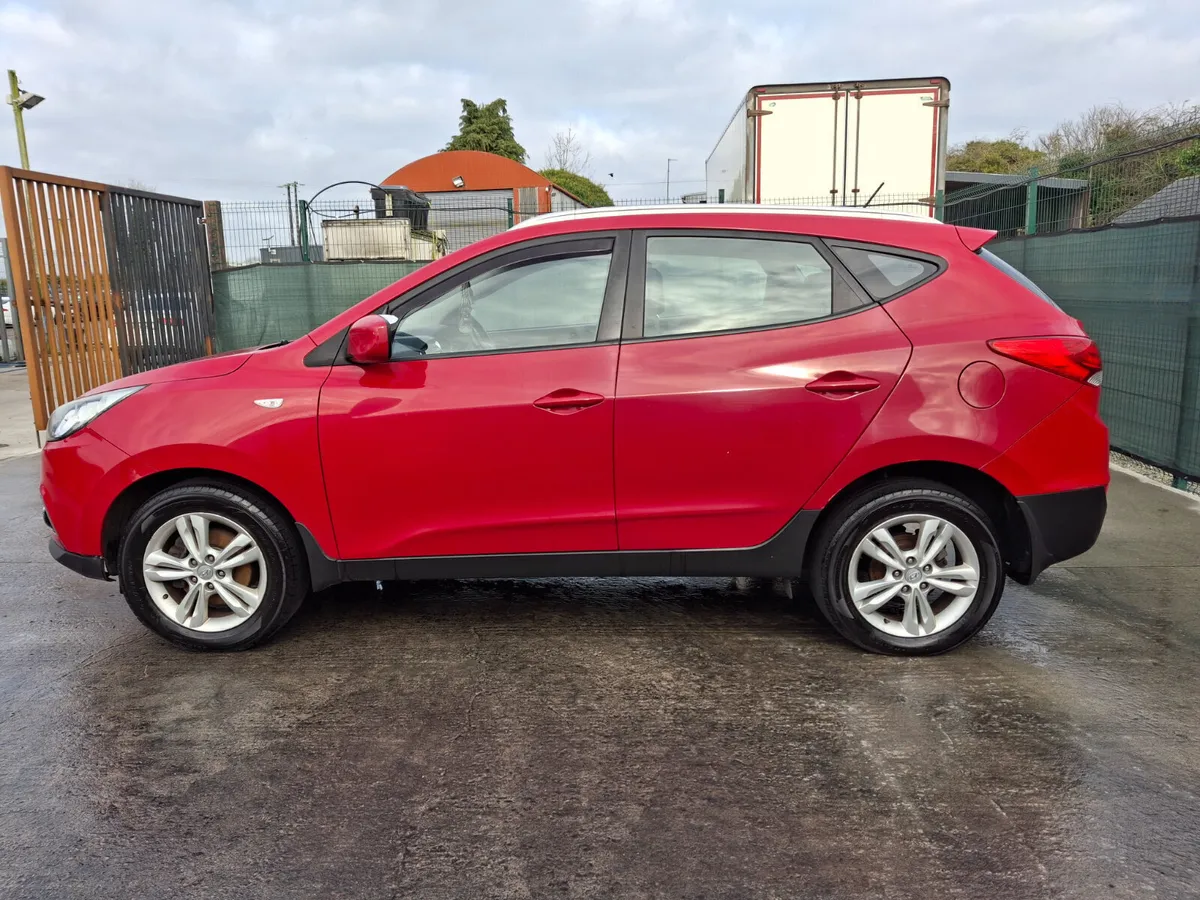 132 Hyundai ix35  1.7 Diesel - Image 4