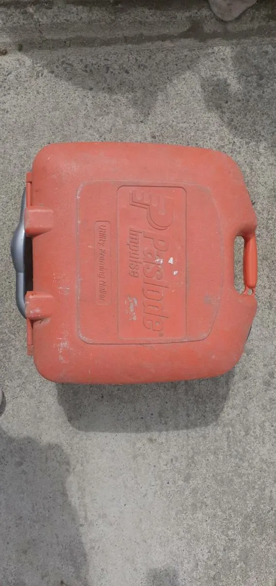 Paslode Nail Gun and Nails - Image 2