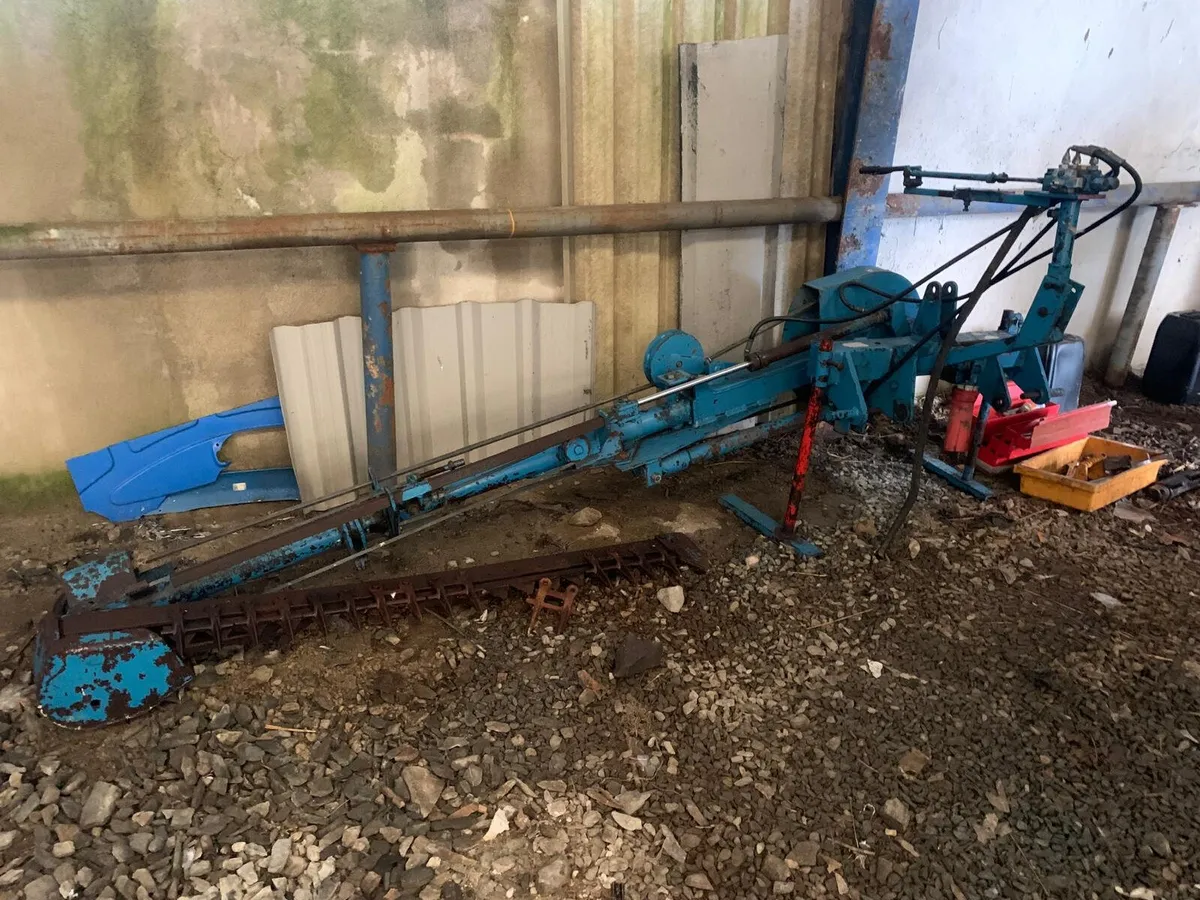 TWOSE FINGERBAR HEDGECUTTER - Image 1
