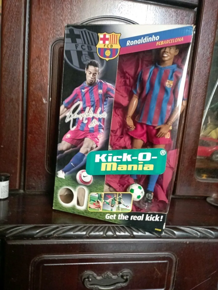 MANCHESTER UNITED KICK-0 MANIA FIGURES - Image 4