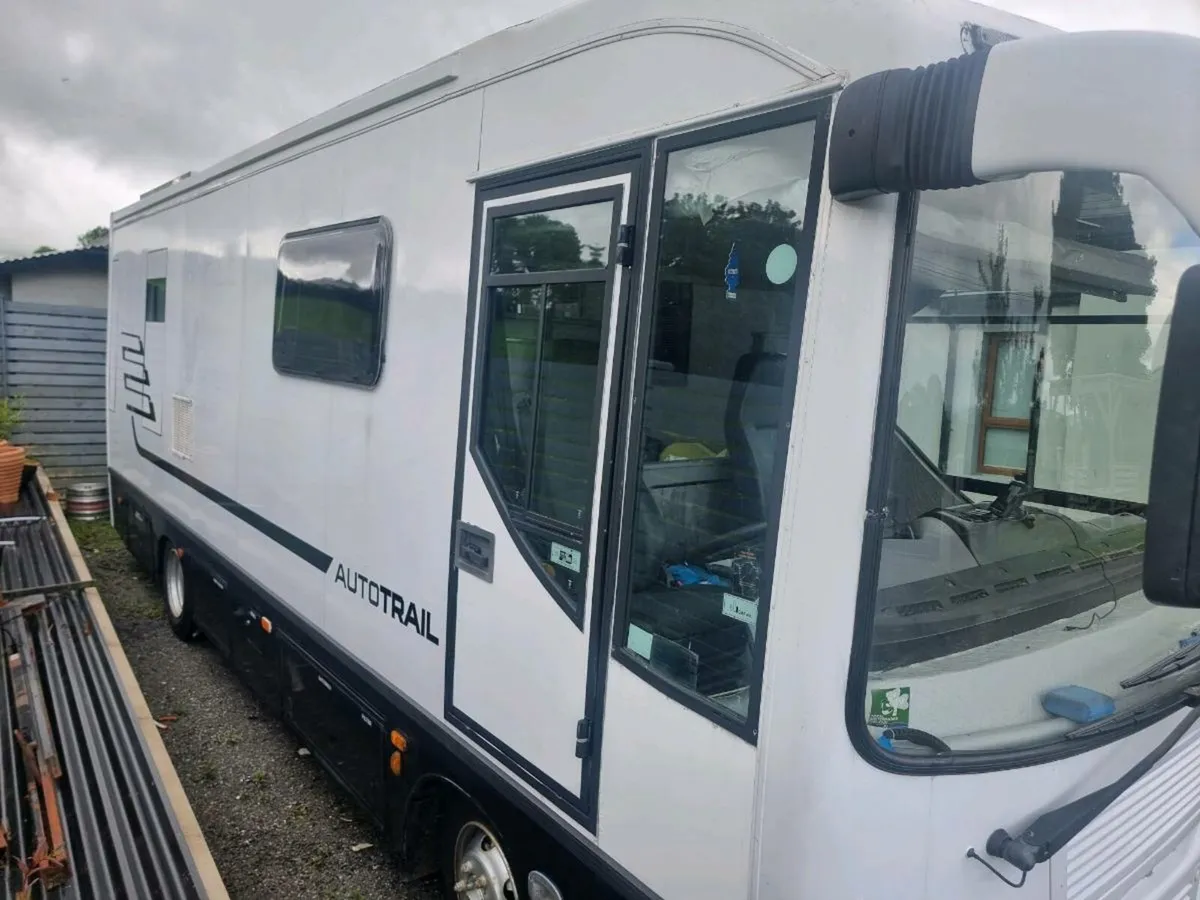 Motorhome - Image 4