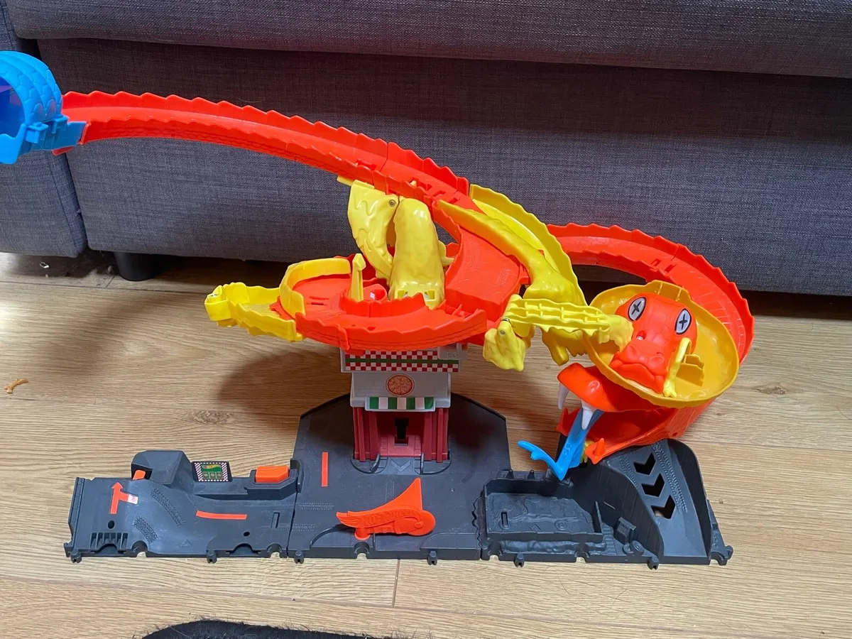 Hot wheels snake track - Image 1