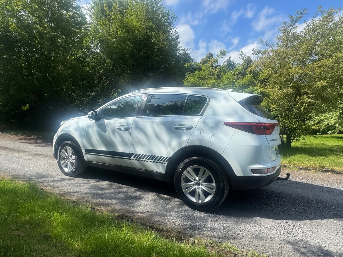 16 Kia Sportage 1.7CRDI PASSENGER - Image 3