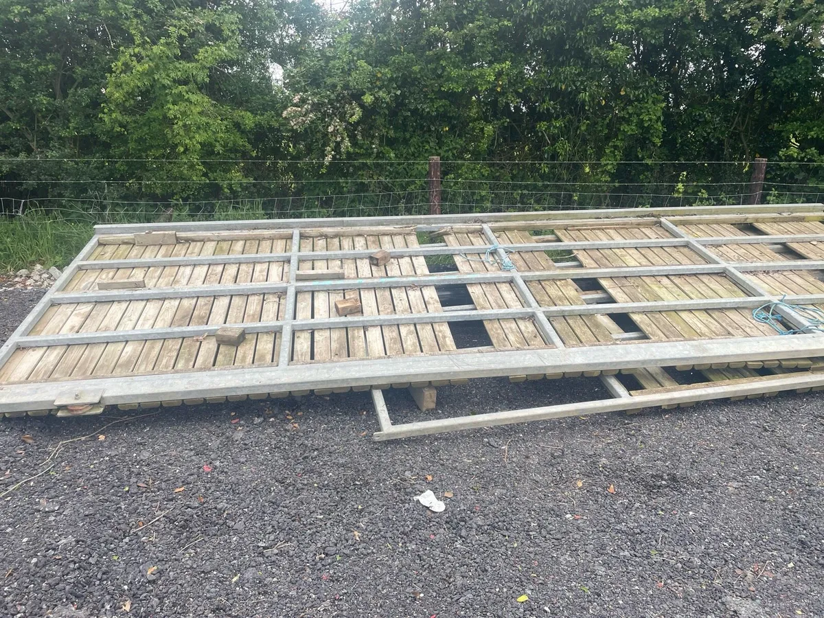 Galvanised Sliding Gate - Image 3