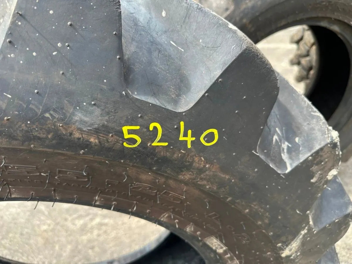 JCB tyres. - Image 3