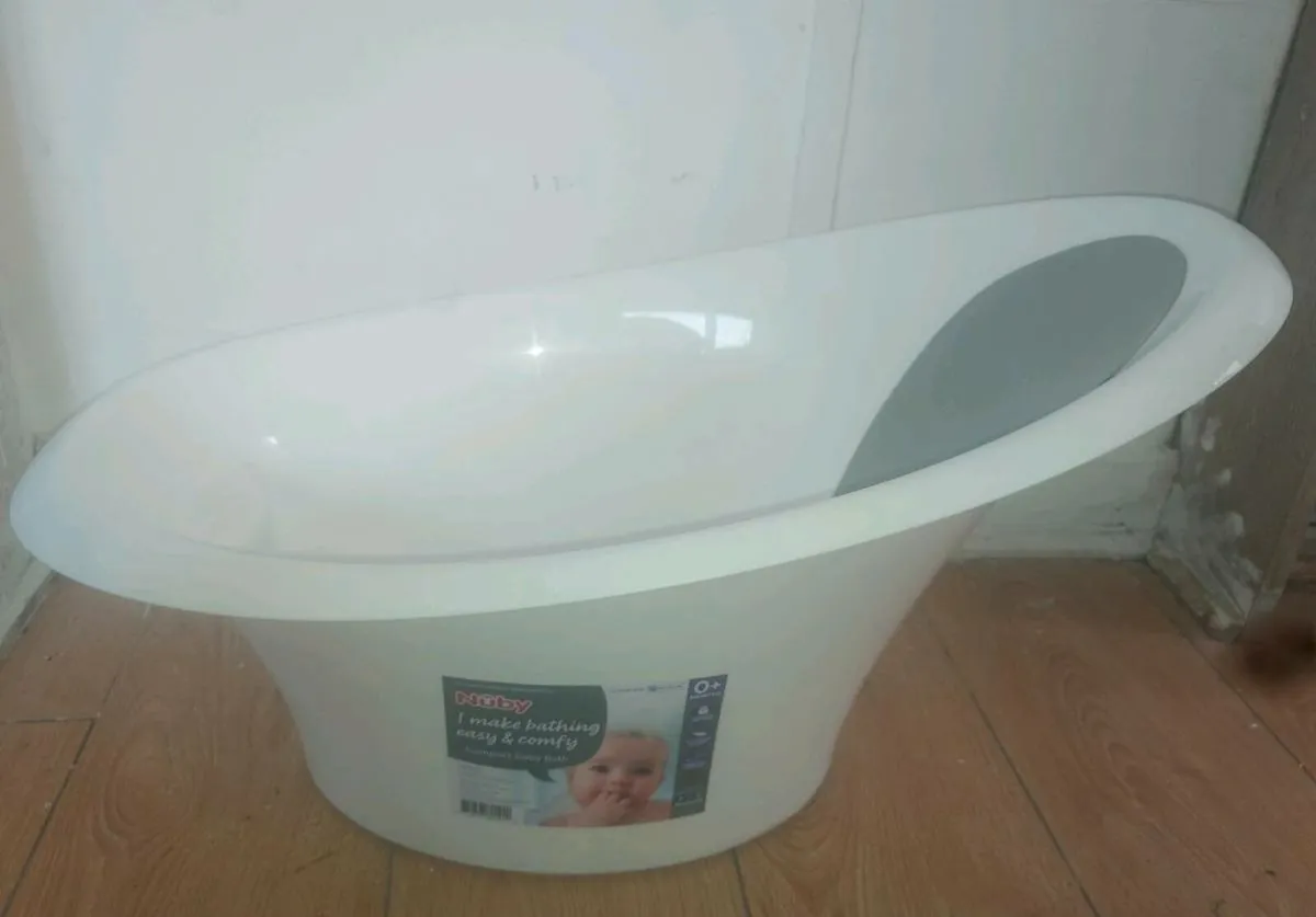 Nuby baby bath tub - Image 1