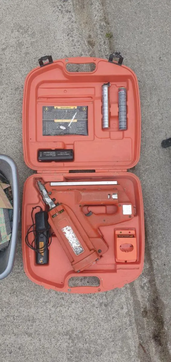 Paslode Nail Gun and Nails - Image 1