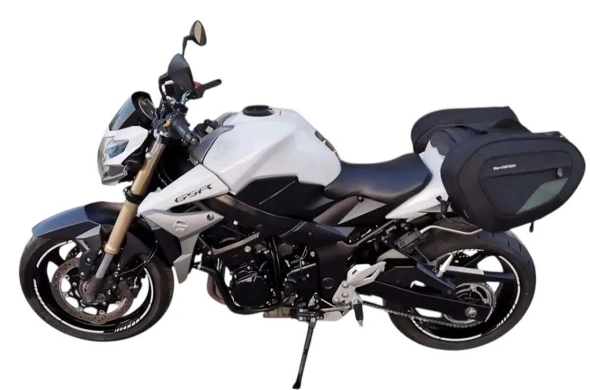 Suzuki GSR 750 ABS - Image 4
