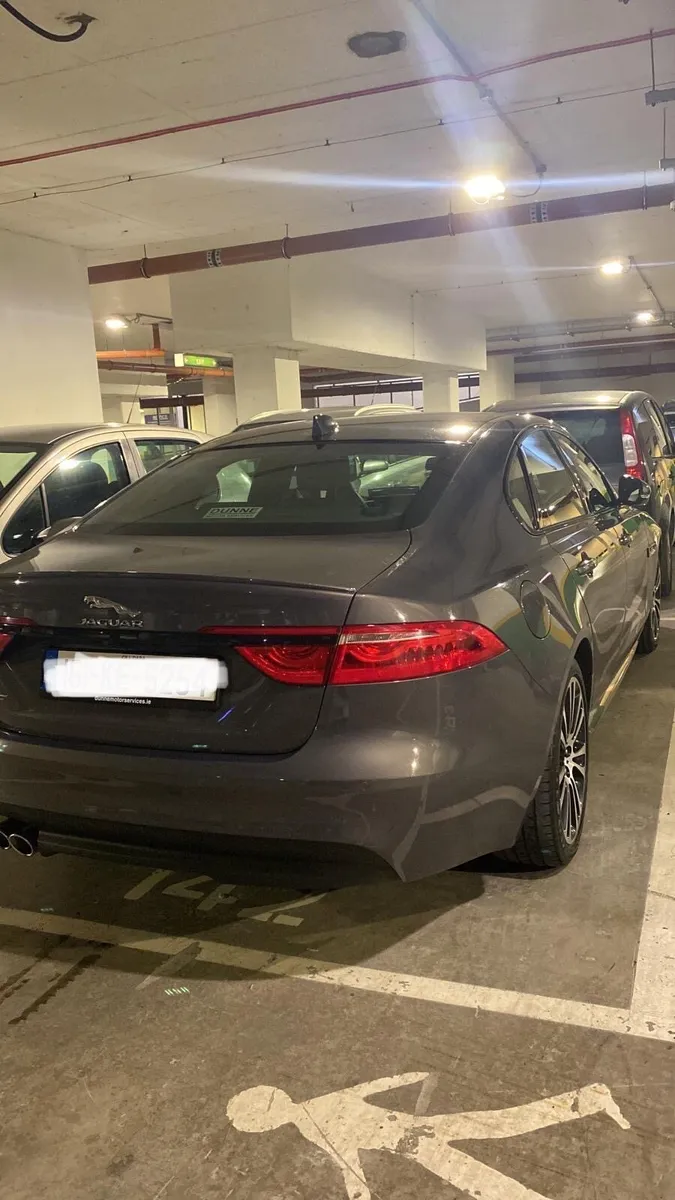 Jaguar XF R-Sports 2016 - Image 2