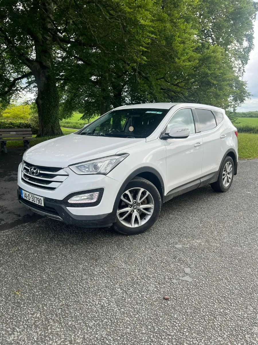 Hyundai Santa Fe 2014 - Image 1