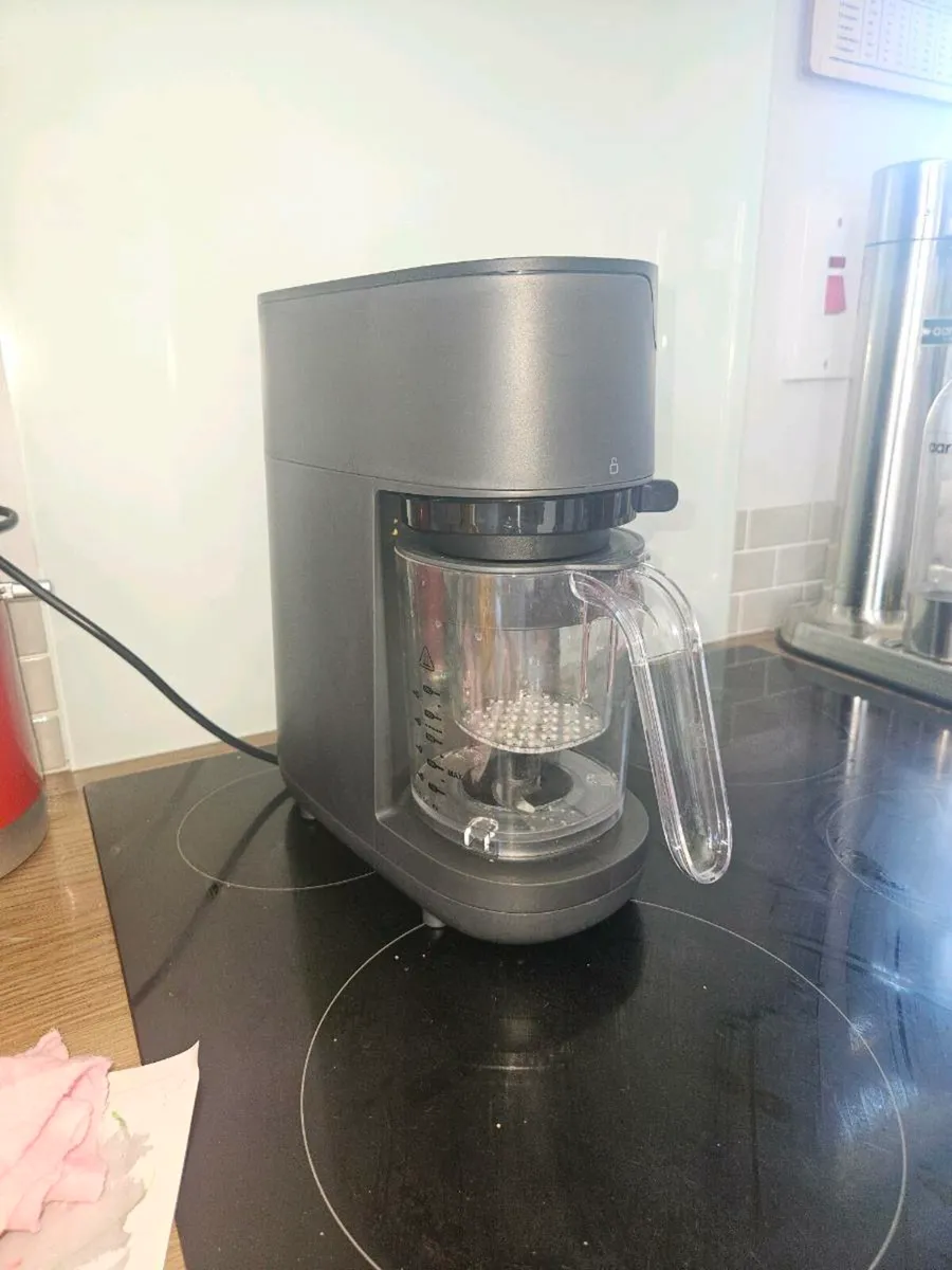 Baby food steamer and blender - Image 1