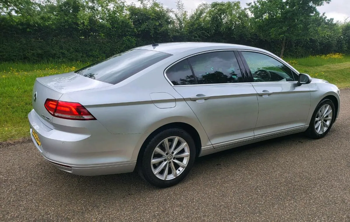 VW PASSAT 2.0tdi BUSINESS EDITION facelift - Image 4