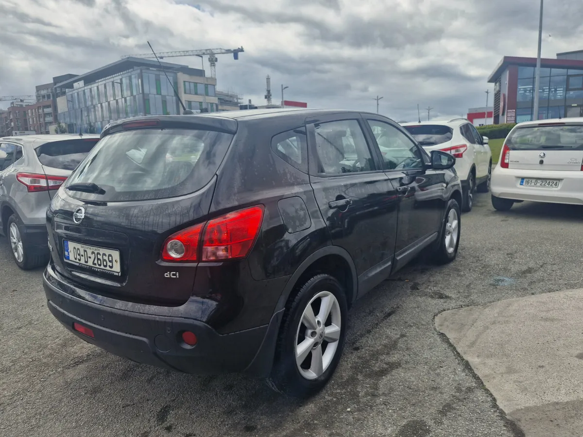 Nissan Qashqai 2009 - Image 4