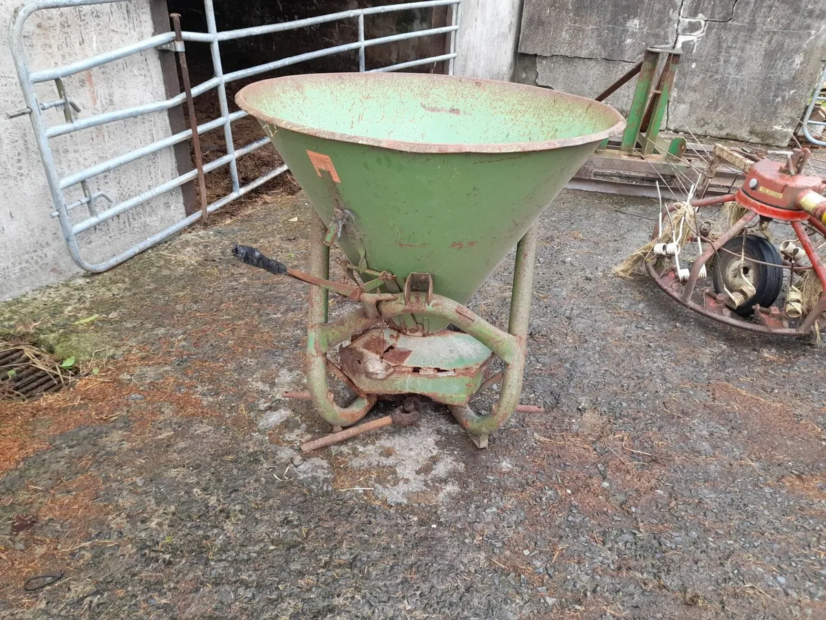 Farm machinery - Image 2