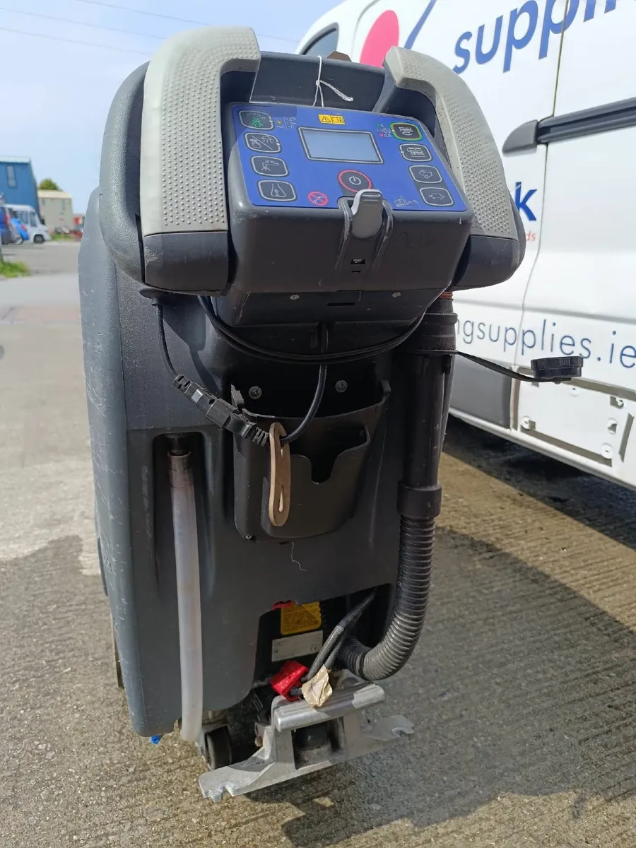 NILFISK SC500 Walk Behind Scrubber Dryer - Image 2