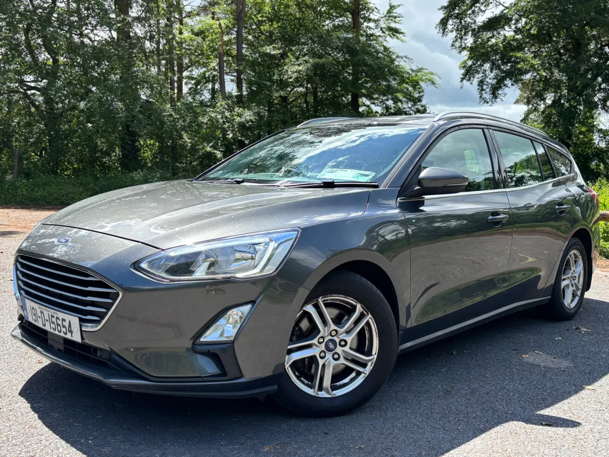 191 Ford Focus 1.5 TDCi 120PS Zetec Estate - Image 2