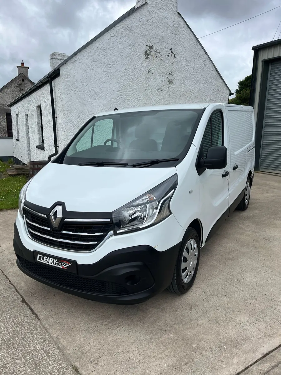 Renault Trafic Business 2021, low miles - Image 3