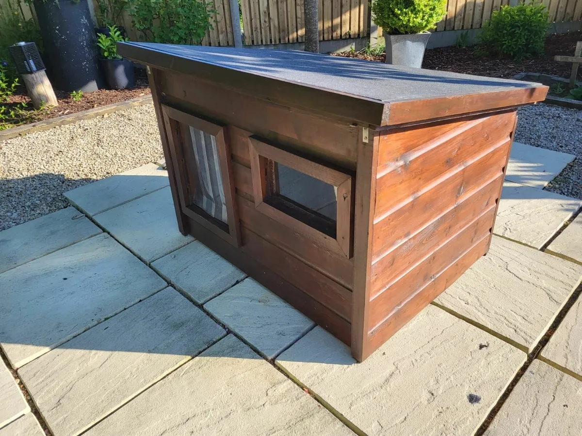 Wooden Dog Box – Insulated & Weather Proof - Image 3
