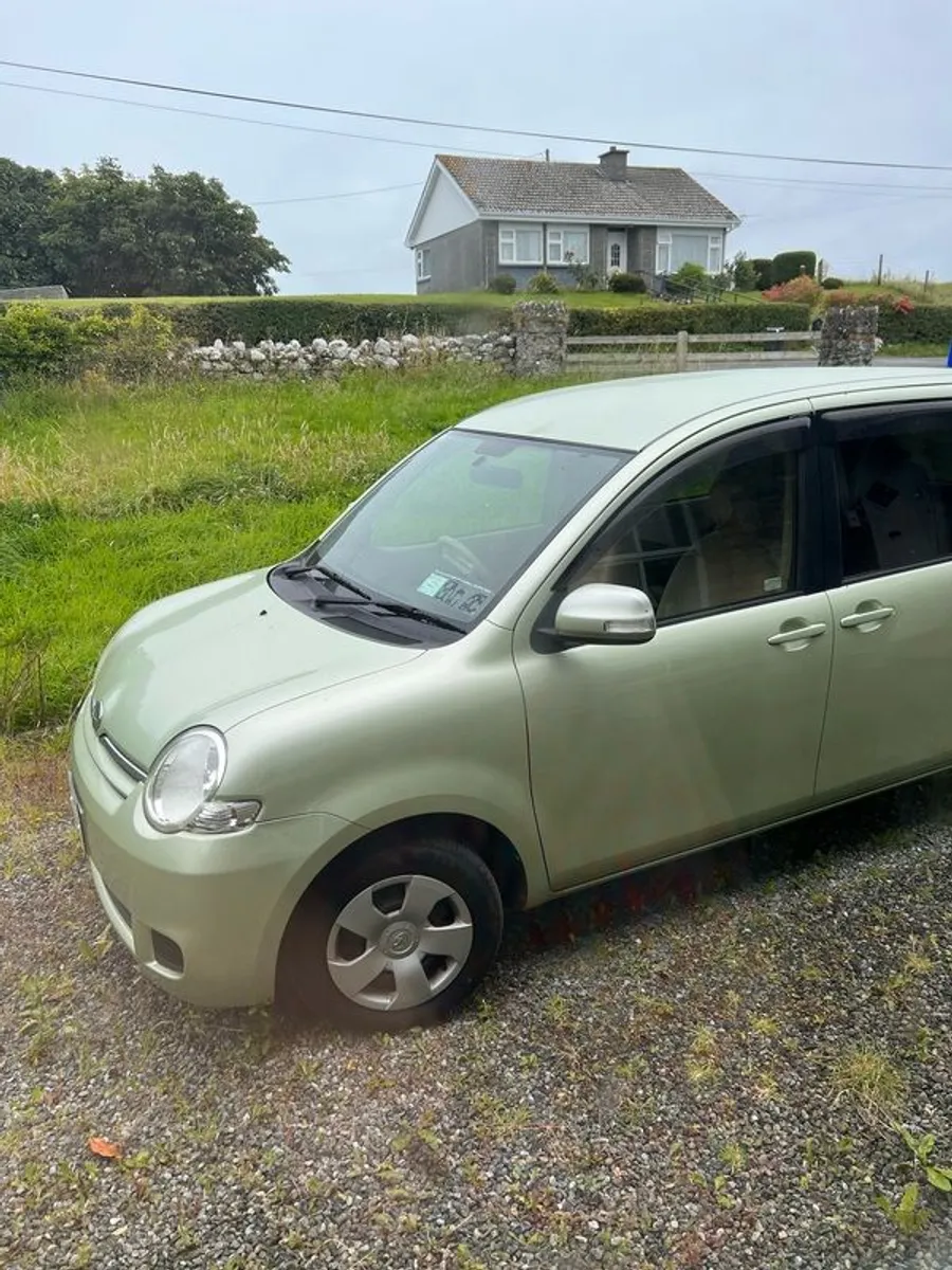 2012 Toyota Sienta - Image 3
