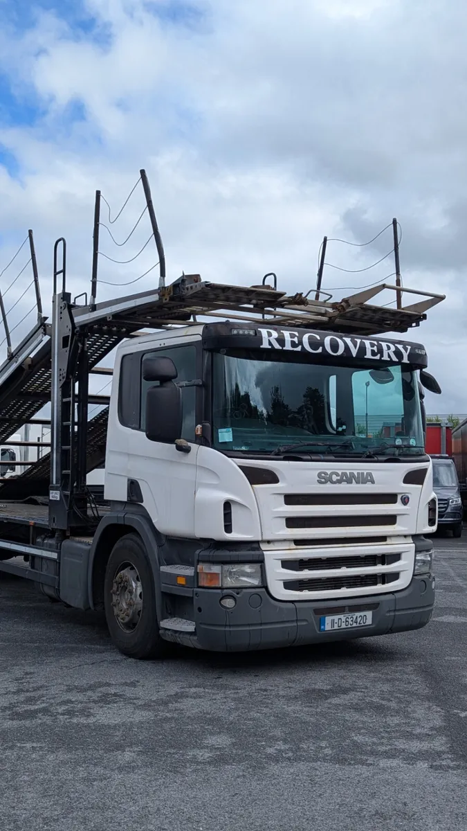 2011 Scania  P230 4X2 - 5 Car Transporter - Image 2