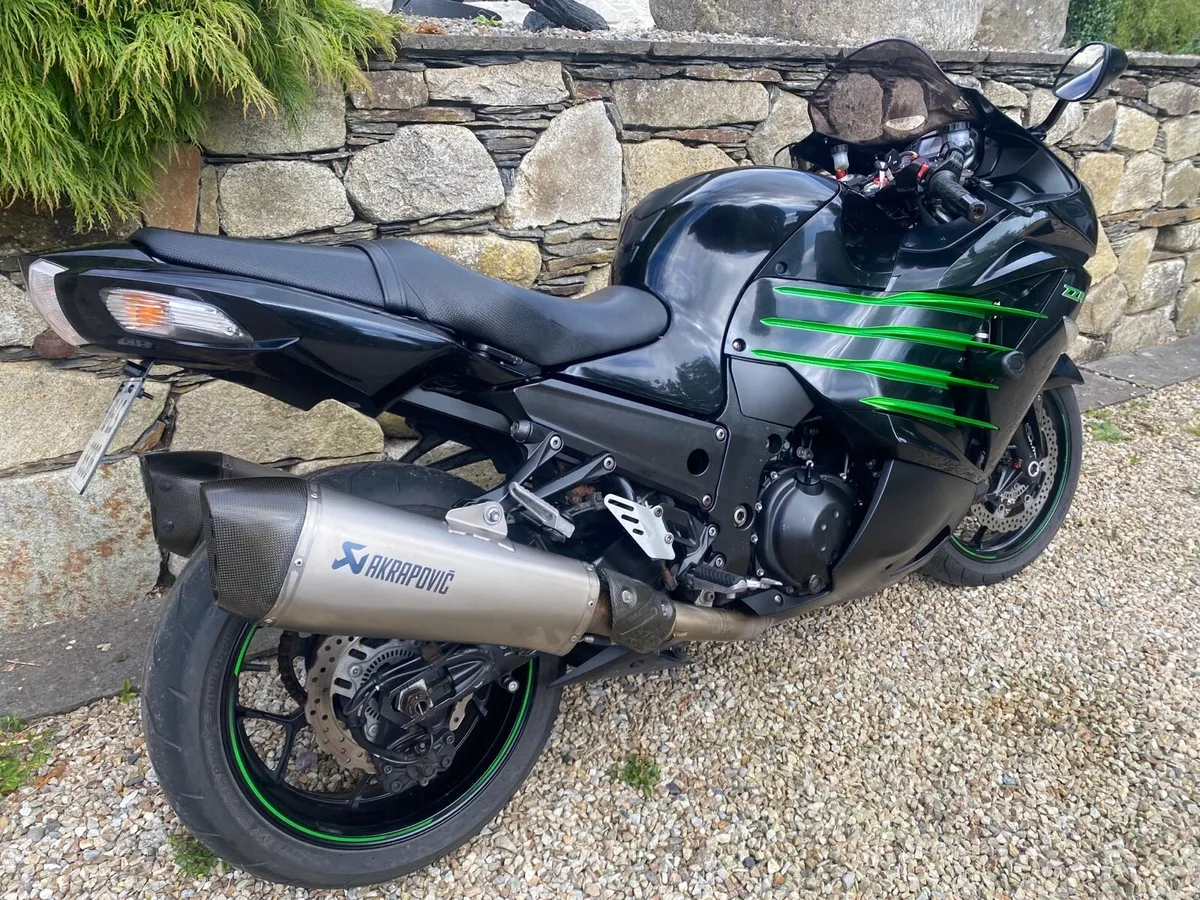 2010  zzr 1400 - Image 4