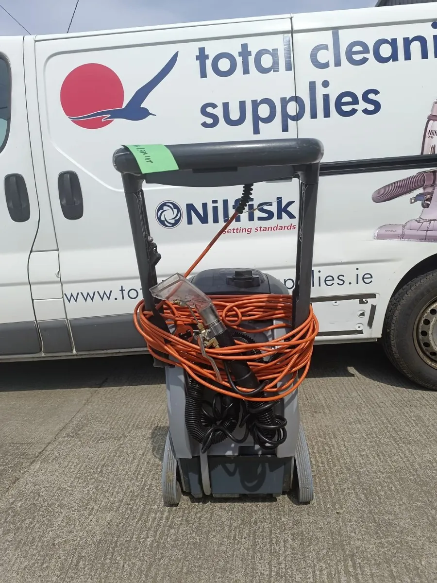 NILFISK ES300 CARPET CLEANER - Image 3