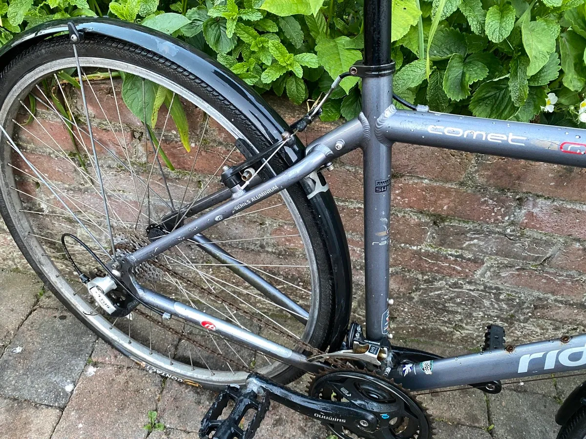Men's Road Bike working 100% ready to cycle away - Image 2