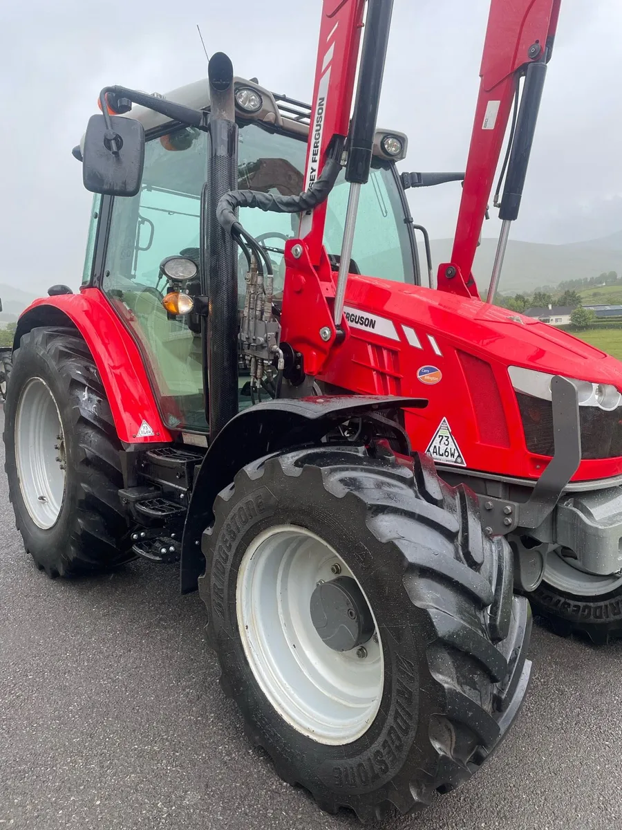 15 Massey Ferguson 5610 - Image 2