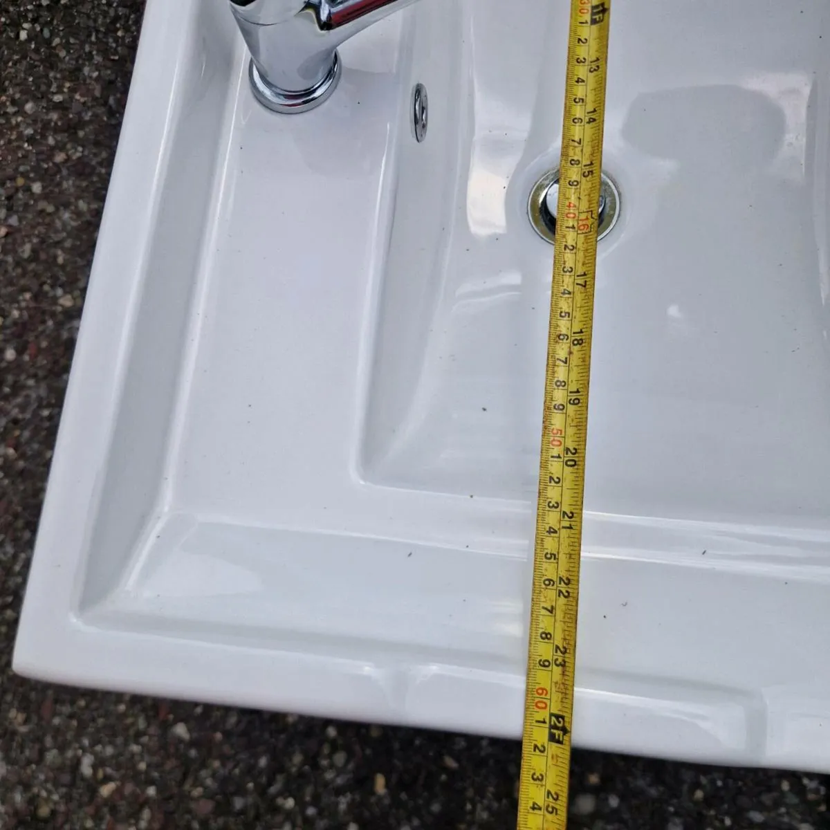 Sync for bathroom. - Image 3