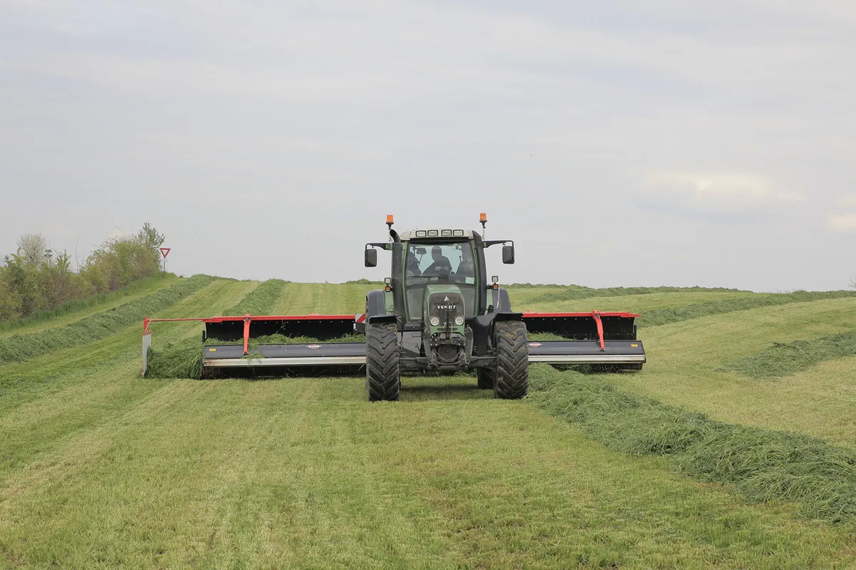 KUHN MERGE MAXX 1090 - 0% - Image 2