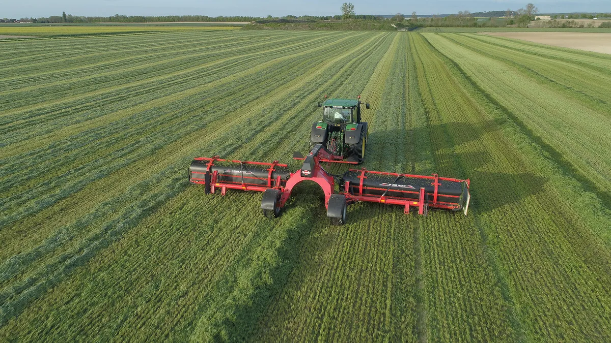KUHN MERGE MAXX 1090 - 0% - Image 1