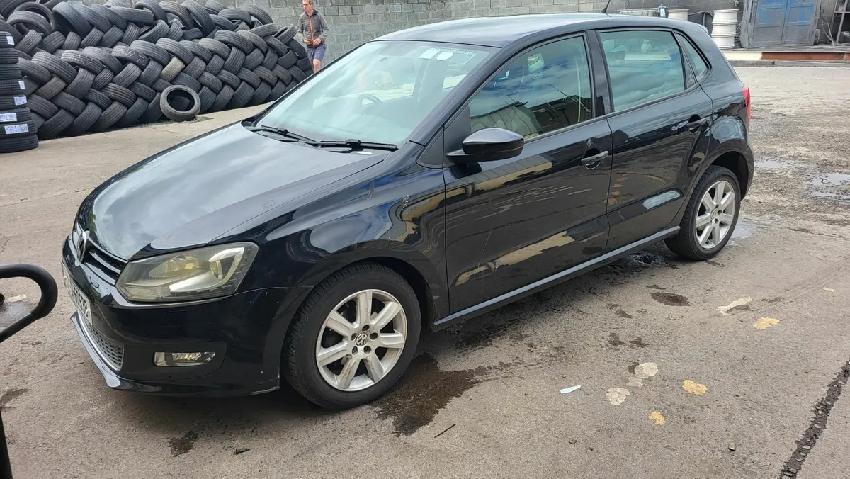 Volkswagen Polo 2012 Automatic - Image 3