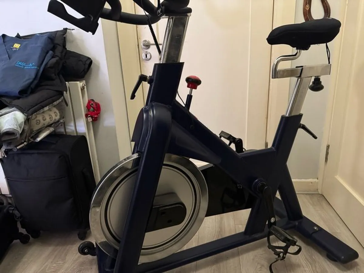 Spin Bike Bolt C3 - Image 1