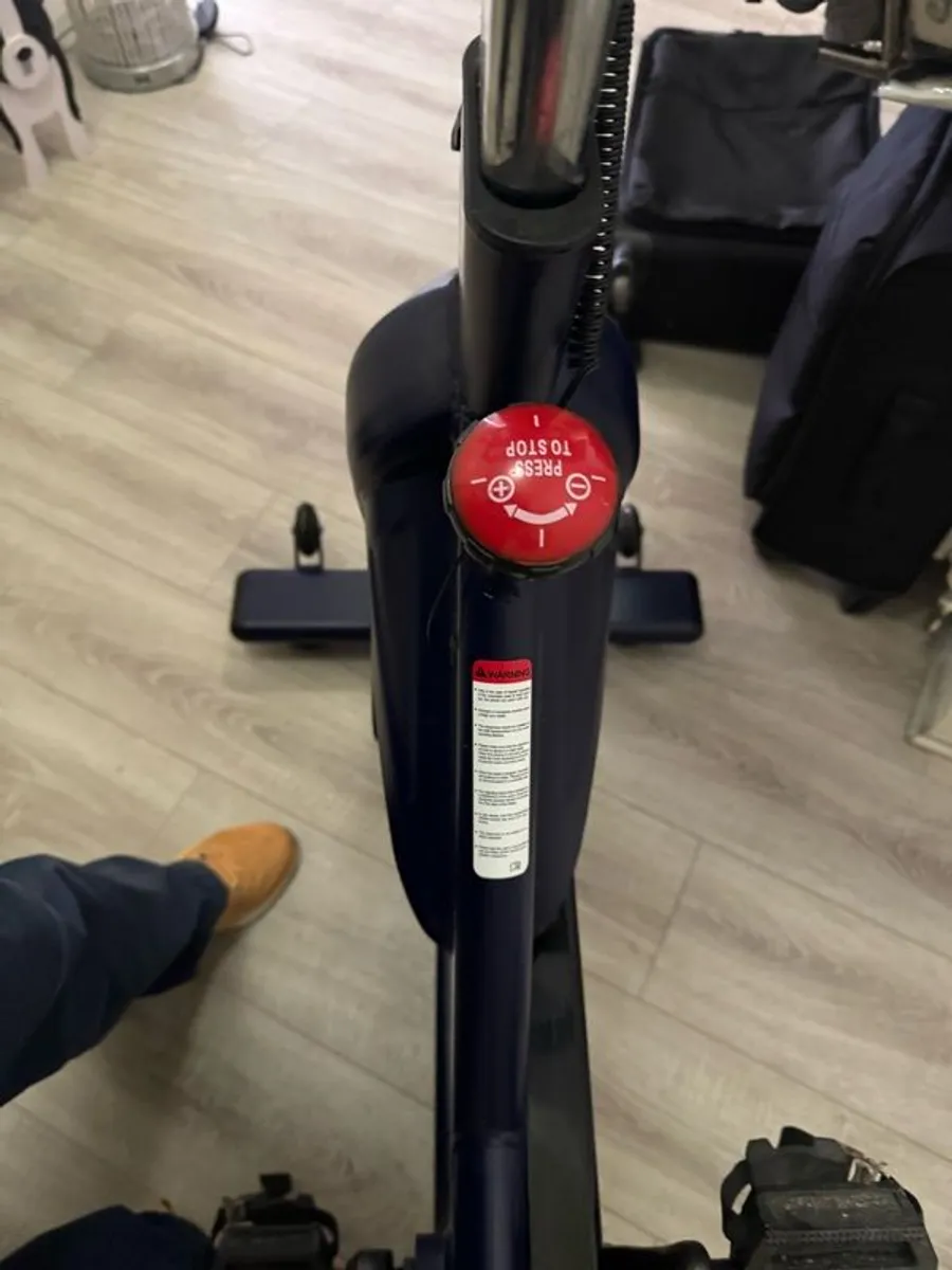 Spin Bike Bolt C3 - Image 3