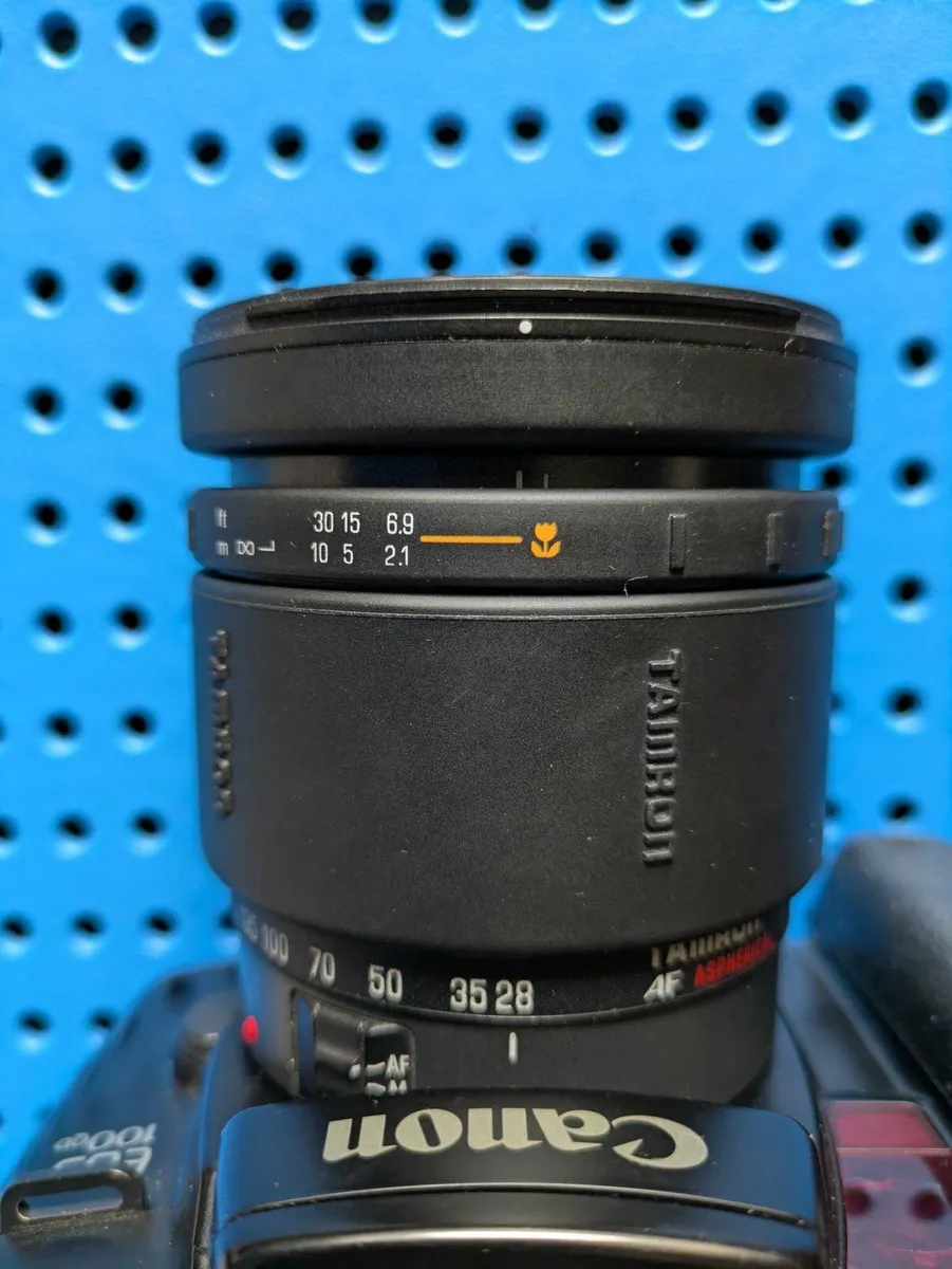 Canon EF mount Tamron lens Asph. LD 28-200/3.8-5.6 - Image 1